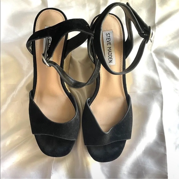 STEVE MADDEN Wedge Heel Size 7.5 Womens Black Ankle Strap Straw - Picture 2 of 6